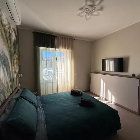 Bamboo - Free Private Parking San Remo