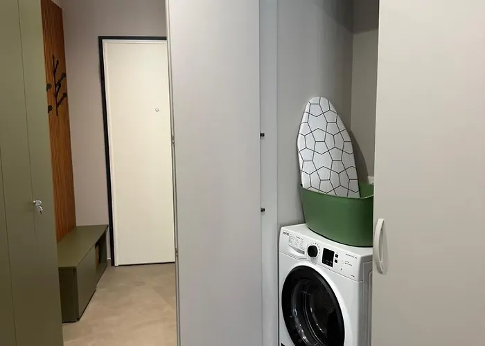 Bamboo - Free Private Parking Apartment *