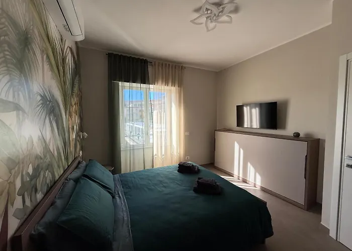 Bamboo - Free Private Parking San Remo